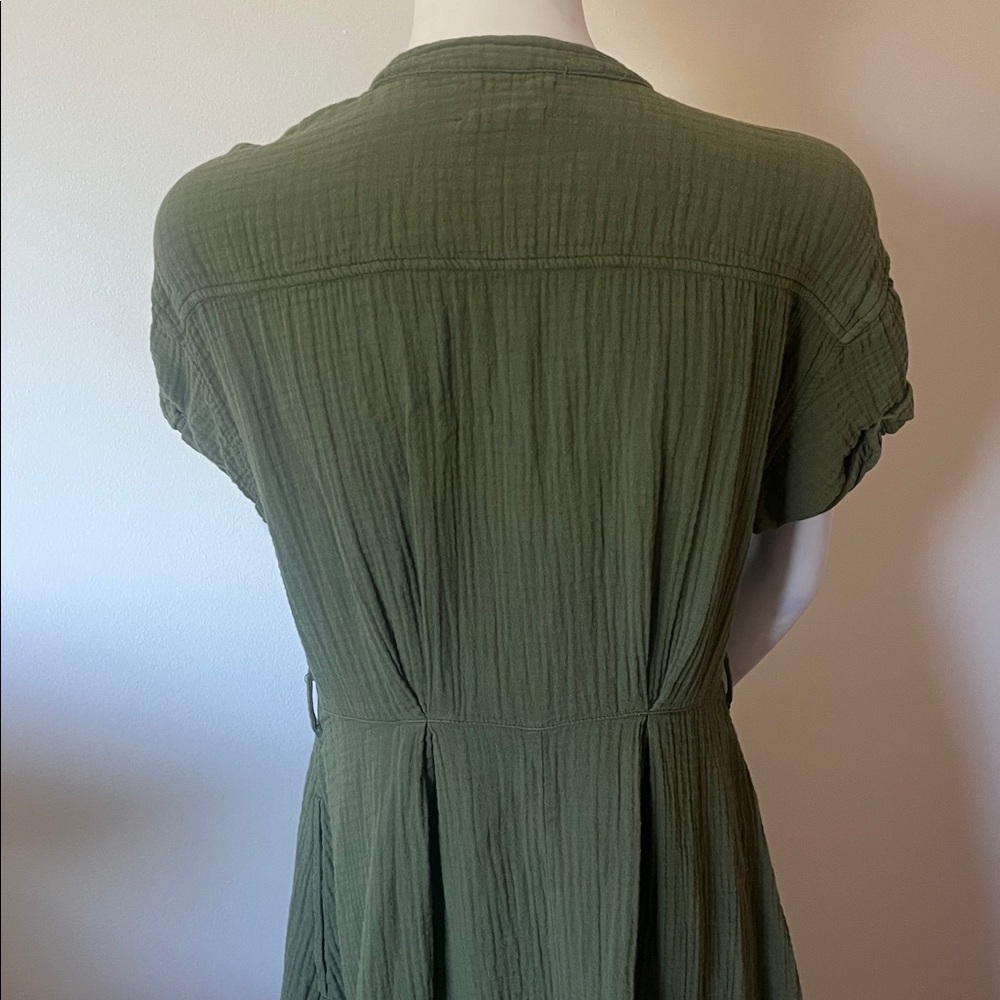 XIRENA Cate Elegant Green Midi Dress Made in USA Without Belt - Picture 14 of 16